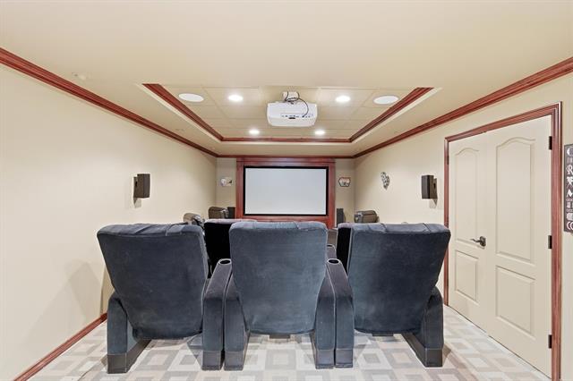 Builiding view sixty three for 5520 Whitehall, Rochester, MI. 48306