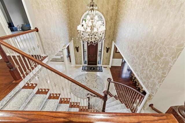 Builiding view thirty two for 5520 Whitehall, Rochester, MI. 48306