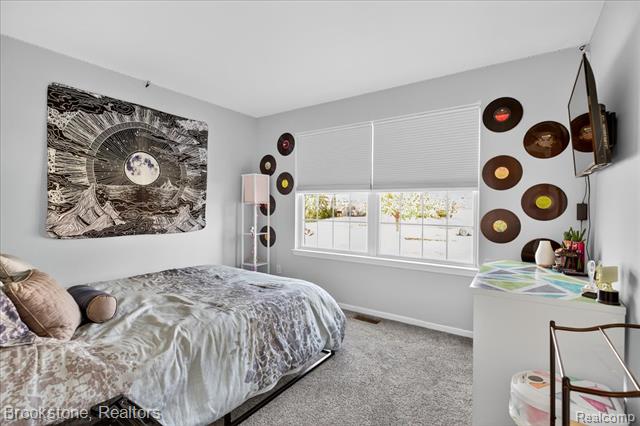 Builiding view six for 4954 Spring Meadow, Clarkston, MI. 48348