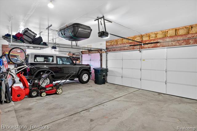 Builiding view twenty five for 4954 Spring Meadow, Clarkston, MI. 48348