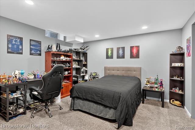 Builiding view twenty three for 4954 Spring Meadow, Clarkston, MI. 48348