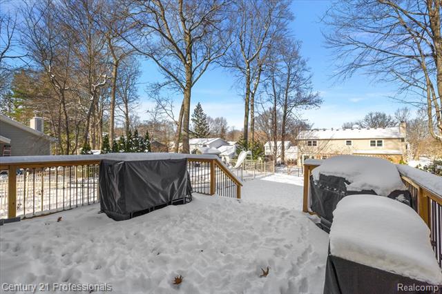 Builiding view fifty four for 5945 Snow Apple, Clarkston, MI. 48346