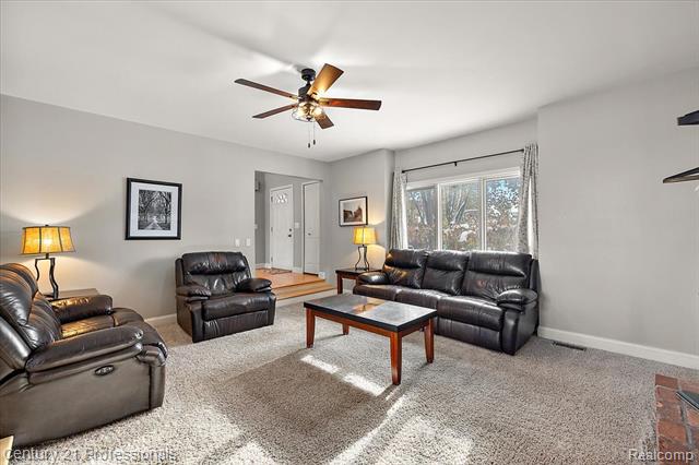 Builiding view nine for 5945 Snow Apple, Clarkston, MI. 48346