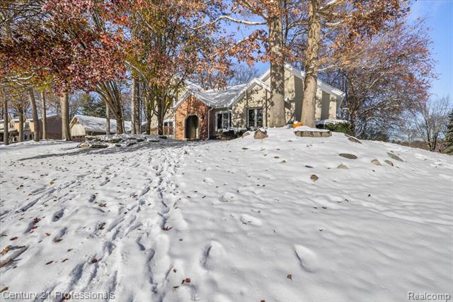 Builiding view one for 5945 Snow Apple, Clarkston, MI. 48346