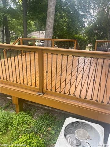 Builiding view sixty for 5945 Snow Apple, Clarkston, MI. 48346