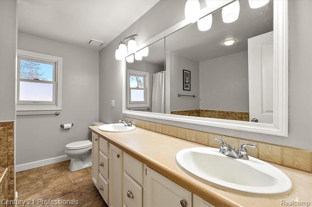 Builiding view thirty five for 5945 Snow Apple, Clarkston, MI. 48346