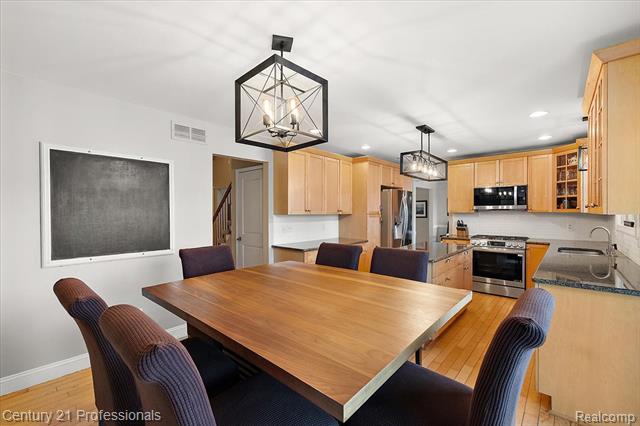 Builiding view twenty for 5945 Snow Apple, Clarkston, MI. 48346