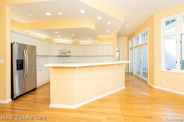 Builiding view twelve for 5181 Stonehenge, Rochester, MI. 48306