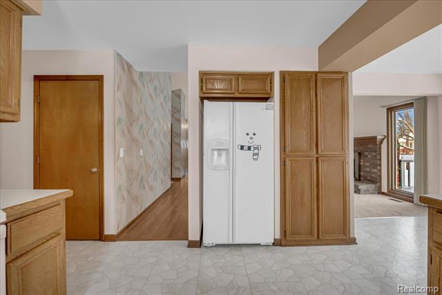 Builiding view nine for 249 E Silverbell, Lake Orion, MI. 48360