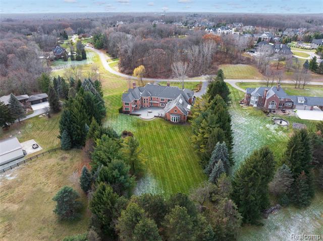 Builiding view forty five for 5165 Abbey, Rochester, MI. 48306