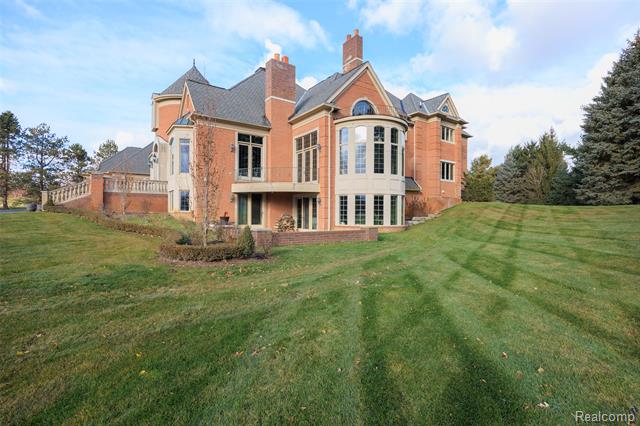 Builiding view sixty for 5165 Abbey, Rochester, MI. 48306