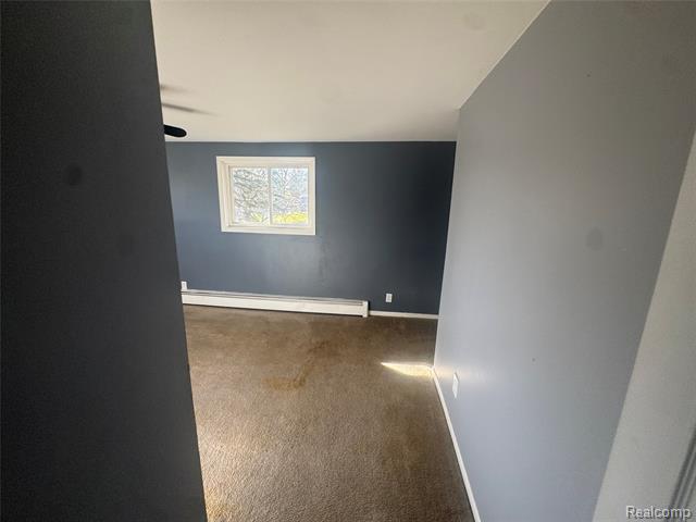 Builiding view twenty five for 1460 W Silverbell, Lake Orion, MI. 48359