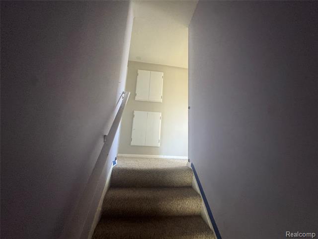 Builiding view twenty two for 1460 W Silverbell, Lake Orion, MI. 48359