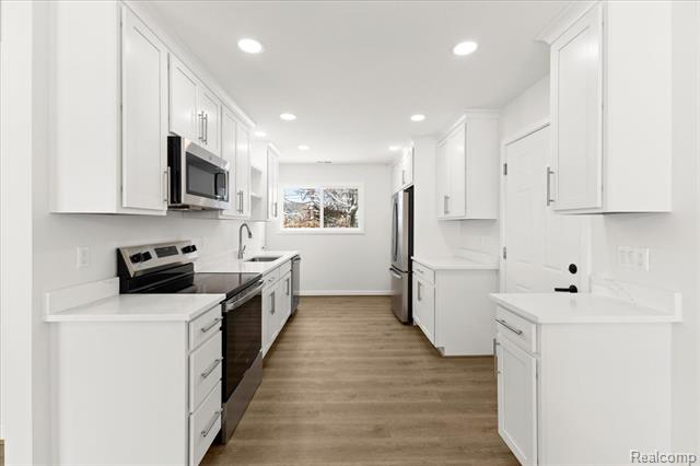 Builiding view eleven for 5348 Burgundy, Clarkston, MI. 48346