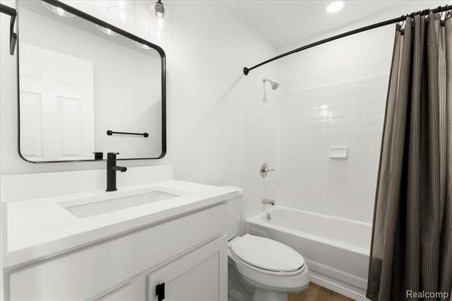 Builiding view nineteen for 5348 Burgundy, Clarkston, MI. 48346