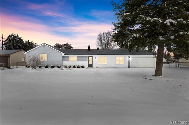 Builiding view one for 5348 Burgundy, Clarkston, MI. 48346