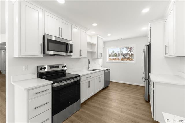 Builiding view twelve for 5348 Burgundy, Clarkston, MI. 48346