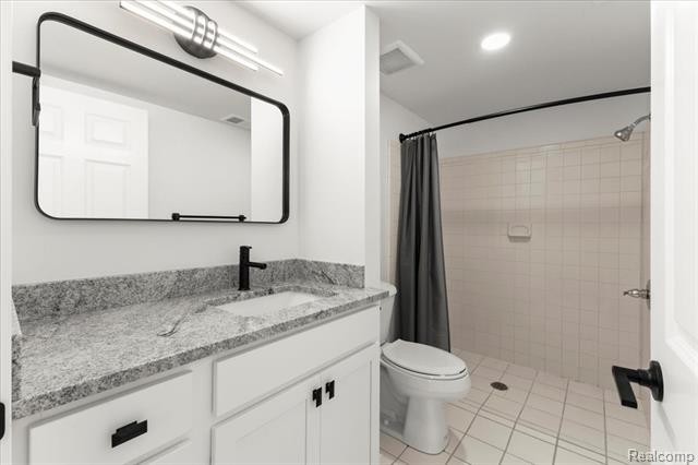 Builiding view twenty five for 5348 Burgundy, Clarkston, MI. 48346