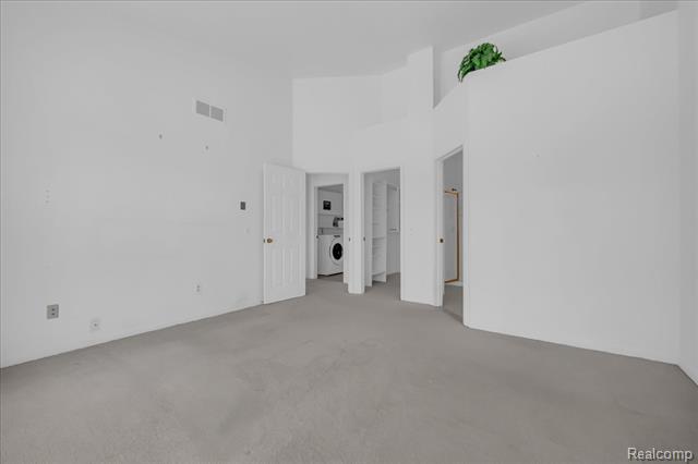 Builiding view fourteen for 3132 Bridlewood, Rochester, MI. 48306