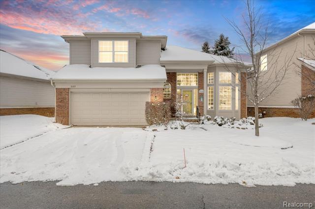 Builiding view thirty four for 3132 Bridlewood, Rochester, MI. 48306