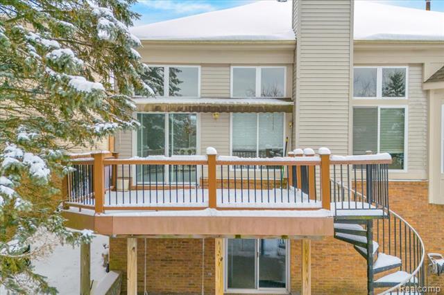 Builiding view thirty one for 3132 Bridlewood, Rochester, MI. 48306