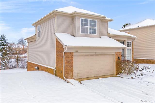 Builiding view thirty three for 3132 Bridlewood, Rochester, MI. 48306