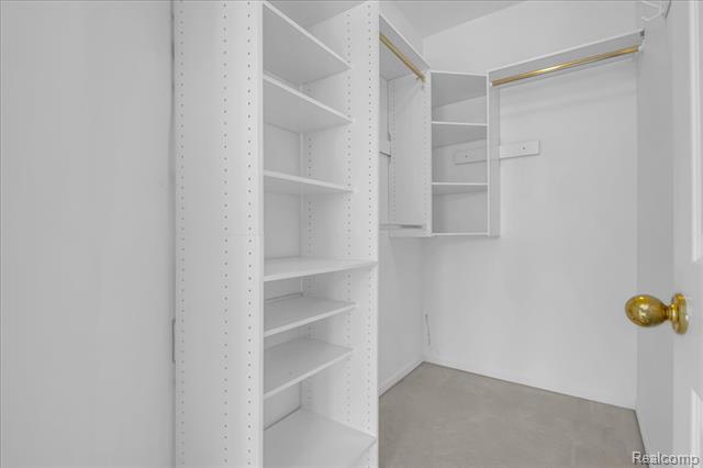 Builiding view twenty one for 3132 Bridlewood, Rochester, MI. 48306