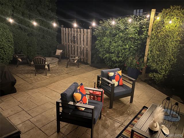 Builiding view forty two for 3521 E Pond, Lake Orion, MI. 48359