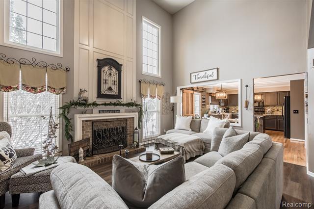 Builiding view nine for 3521 E Pond, Lake Orion, MI. 48359