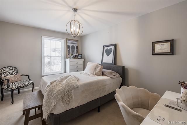 Builiding view thirty for 3521 E Pond, Lake Orion, MI. 48359