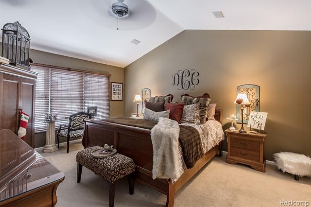 Builiding view twenty four for 3521 E Pond, Lake Orion, MI. 48359