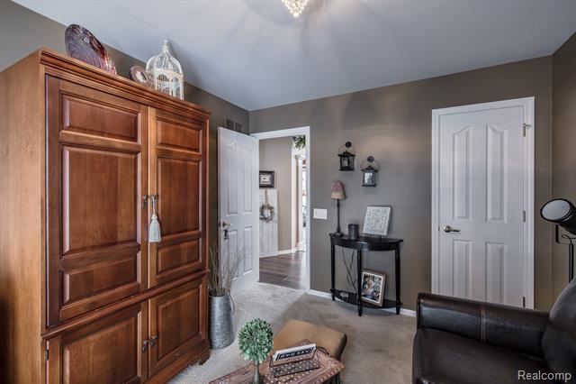 Builiding view twenty one for 3521 E Pond, Lake Orion, MI. 48359