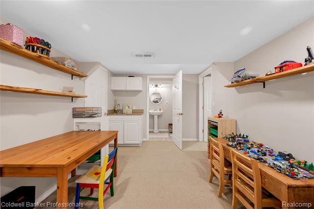 Builiding view twenty nine for 3812 Long Meadow, Lake Orion, MI. 48359