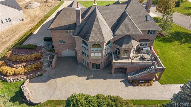 Builiding view fifteen for 4650 Gatehouse, Rochester, MI. 48306