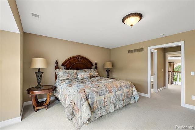 Builiding view forty for 4650 Gatehouse, Rochester, MI. 48306