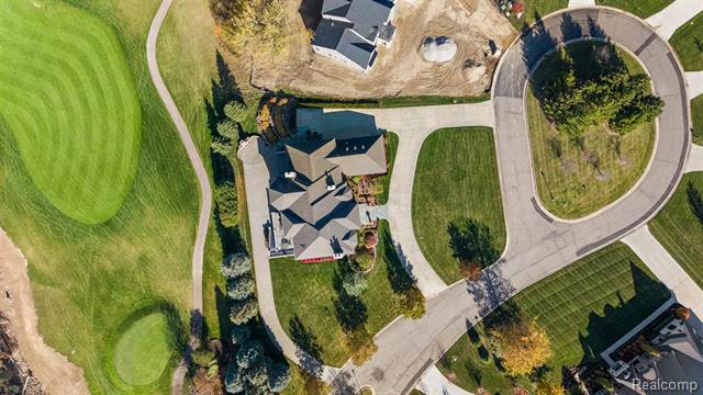 Builiding view fourteen for 4650 Gatehouse, Rochester, MI. 48306