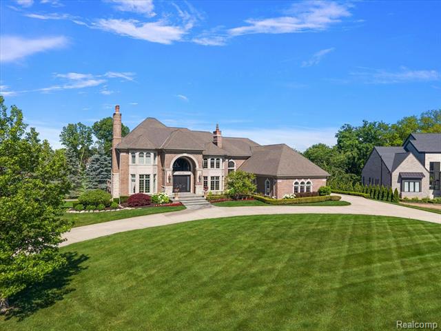 Builiding view sixty eight for 4650 Gatehouse, Rochester, MI. 48306