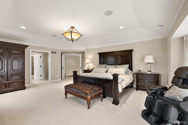 Builiding view thirty three for 4650 Gatehouse, Rochester, MI. 48306