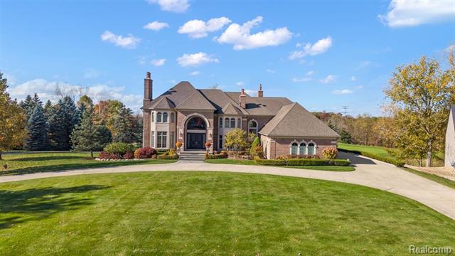 Builiding view twelve for 4650 Gatehouse, Rochester, MI. 48306