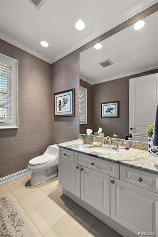 Builiding view twenty nine for 4650 Gatehouse, Rochester, MI. 48306