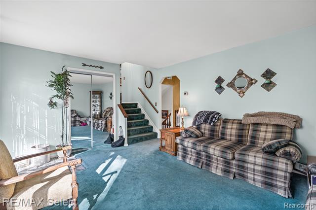 Builiding view seventeen for 550 Rose Center, Holly, MI. 48442