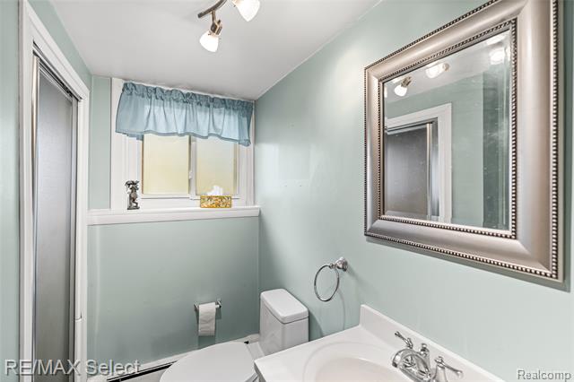 Builiding view twenty six for 550 Rose Center, Holly, MI. 48442