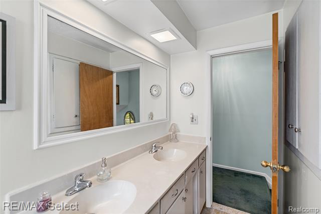 Builiding view twenty two for 550 Rose Center, Holly, MI. 48442