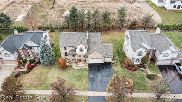 Builiding view thirty four for 3180 Waldon Ridge, Lake Orion, MI. 48359