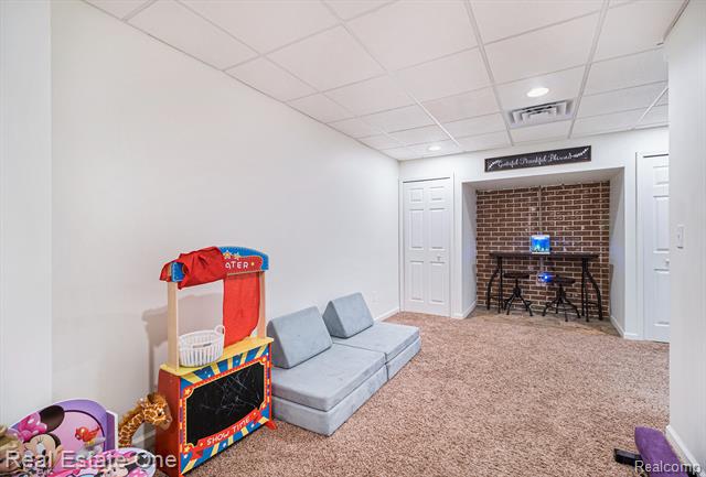 Builiding view twenty seven for 3180 Waldon Ridge, Lake Orion, MI. 48359