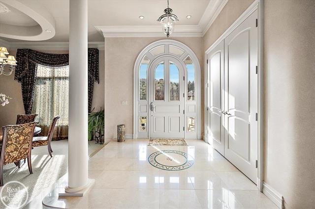 Builiding view fifteen for 4575 Hidden Glen, Rochester, MI. 48306