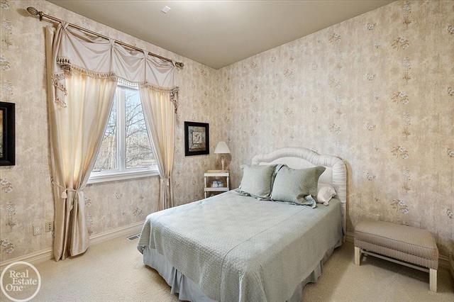 Builiding view fifty two for 4575 Hidden Glen, Rochester, MI. 48306