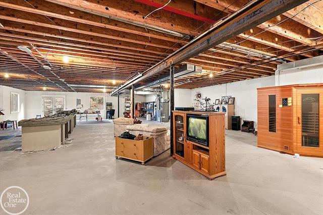 Builiding view forty four for 4575 Hidden Glen, Rochester, MI. 48306