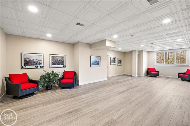 Builiding view forty three for 4575 Hidden Glen, Rochester, MI. 48306