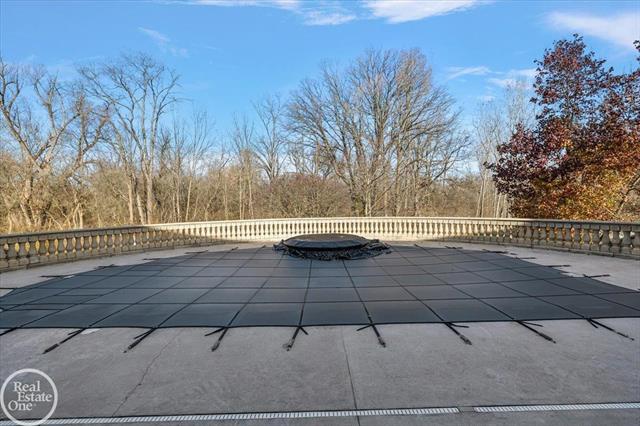 Builiding view fourteen for 4575 Hidden Glen, Rochester, MI. 48306